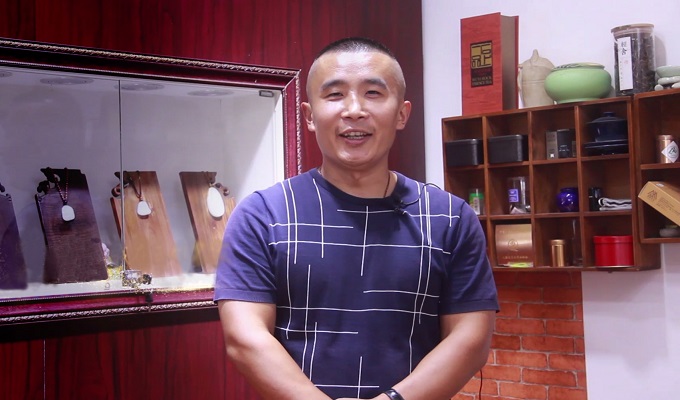 譚小龍