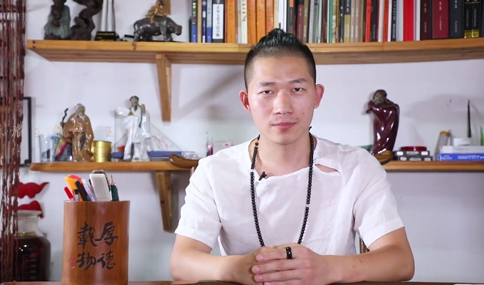 譚小龍