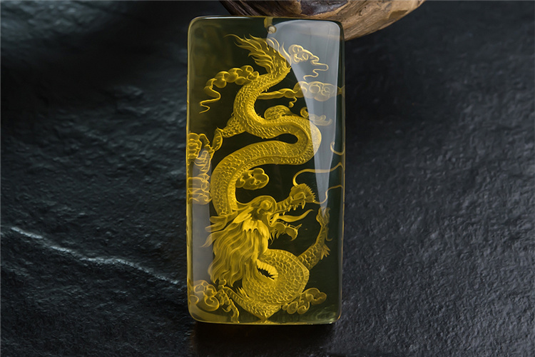 琥珀陰雕作品欣賞，這次真的把琥珀給雕活了！（9）
