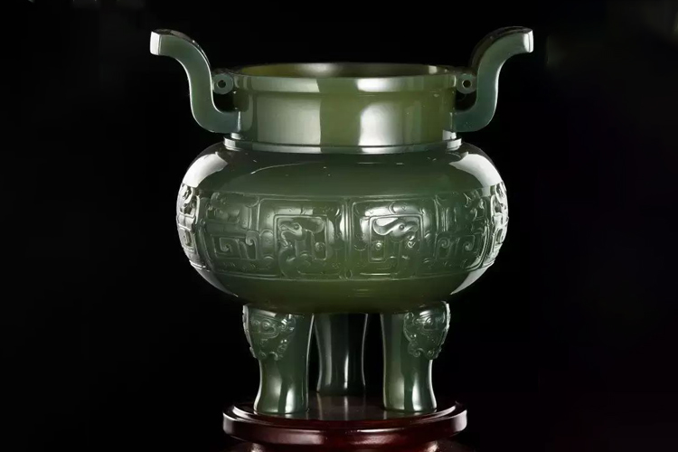 中國(guó)玉石雕刻“陸子岡杯”精品評(píng)展2015年獲獎(jiǎng)作品欣賞（下）（5）