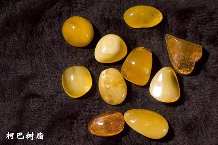琥珀鑒別，蜜蠟琥珀真假的肉眼鑒別（3）