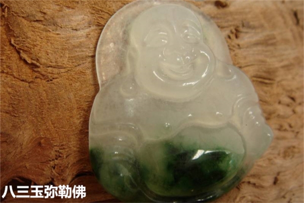 八三玉手鐲圖片，翡翠和八三玉一眼區(qū)別