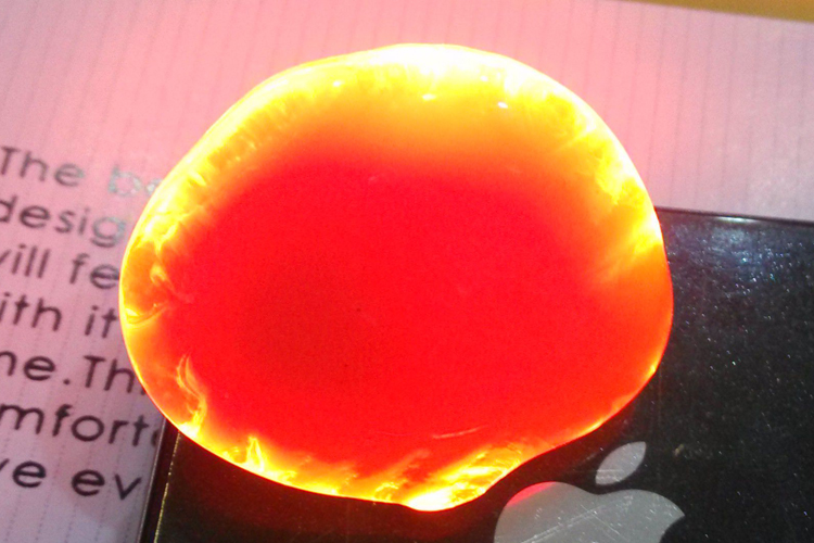 真假紅瑪瑙的鑒別方法有哪些？該如何正確區(qū)分紅瑪瑙真假？（5）