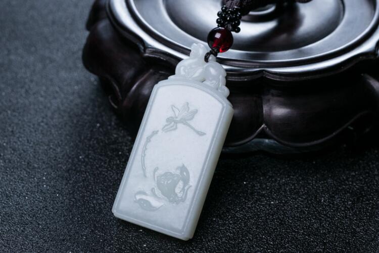 玉雕中荷花象征意義是什么？（2）