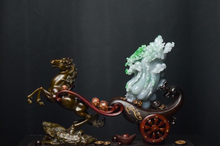 翡翠大白菜價格貴不貴？什么樣的翡翠白菜好？（1）