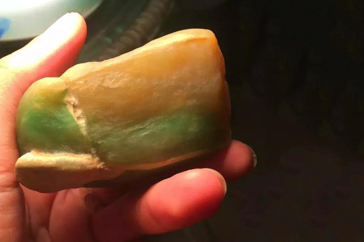 翡翠原石圖片鑒定!翡翠原石圖片賞析（7）