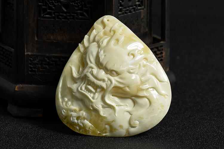 烏克蘭蜜蠟有何特點(diǎn)？烏克蘭蜜蠟價(jià)值高嗎？（6）
