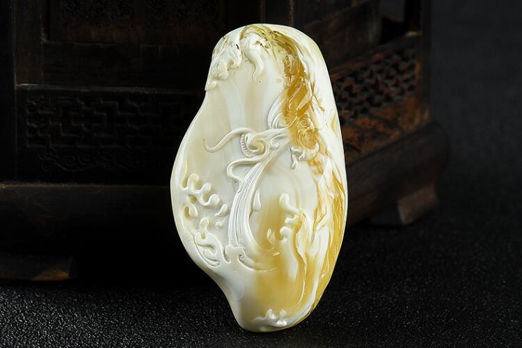 烏克蘭蜜蠟有何特點(diǎn)？烏克蘭蜜蠟價(jià)值高嗎？（1）