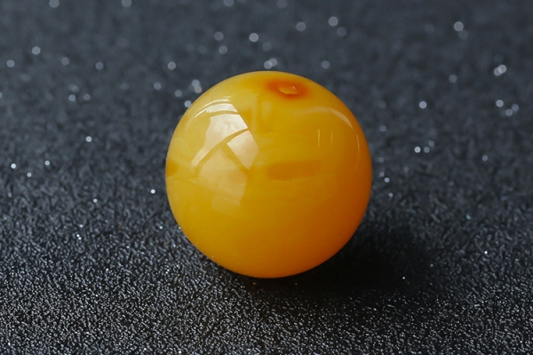 蜜蠟的價(jià)格是多少？蜜蠟的市場價(jià)格分析