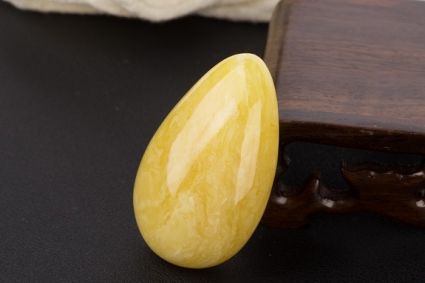 蜜蠟顏色等級(jí)劃分圖解，帶你了解蜜蠟顏色的等級(jí)劃分