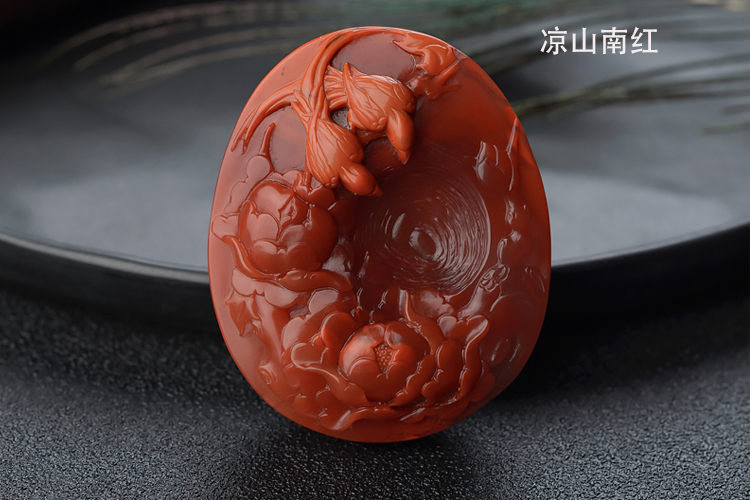 保山南紅和涼山南紅的價(jià)值區(qū)別有什么？都是南紅為何二者價(jià)格相差那么多？（4）