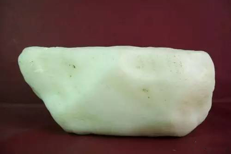 京白玉是什么玉？京白玉與和田玉如何區(qū)分？（4）