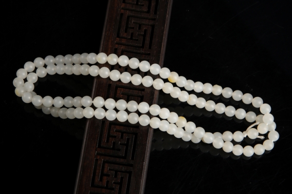 和田玉項(xiàng)鏈該如何挑選？和田玉項(xiàng)鏈的搭配訣竅
