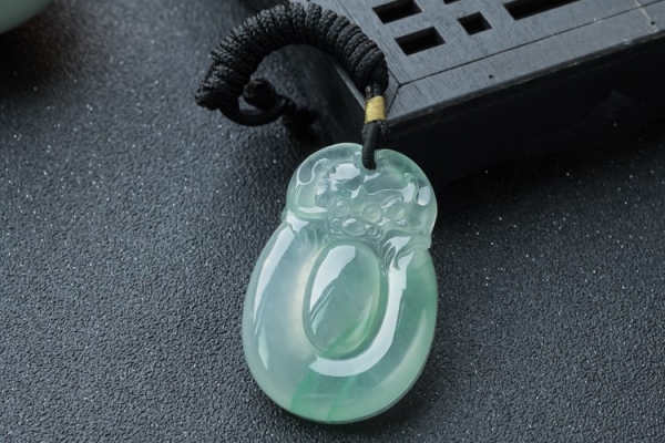 翡翠貴嗎？翡翠價(jià)格真的很貴嗎？