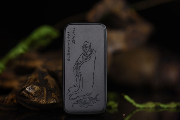 田墨玉多少錢(qián)一克？和田墨玉價(jià)格貴嗎？