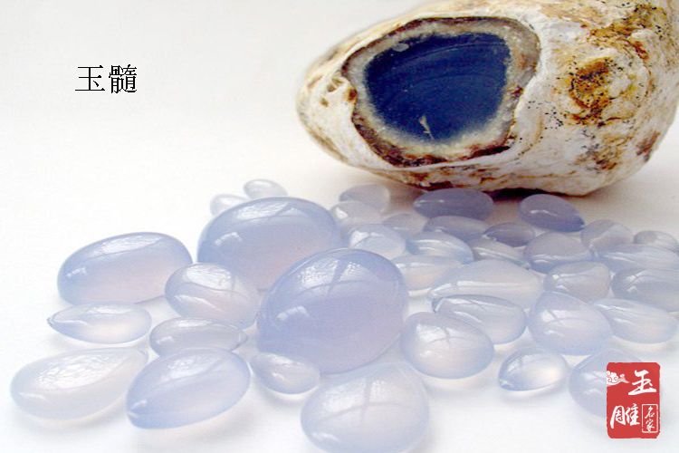 玉髓和瑪瑙的區(qū)別-玉雕名家