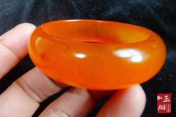 新疆金絲玉到底值錢嗎-玉雕名家